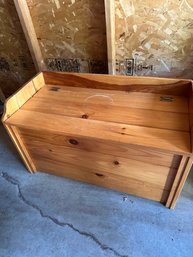Pine Toy/Storage Box