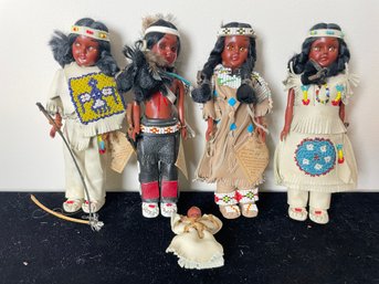 Set Of Vintage Native American Dolls
