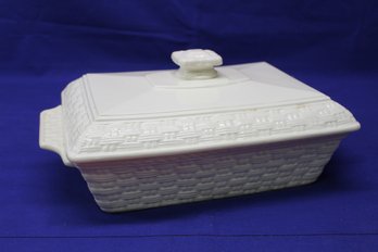 Vintage Belleek Everyday Lidded Casserole Dish - NOS