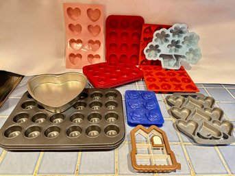 16 Unused Baking Pans, Metal & Silicone: Mini Cupcakes, Hearts, Flowers & More, Some  By Nordic Ware