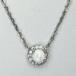 Very Pretty 925 / Sterling Silver Necklace With Opal Pendant Encircled With With White Topaz - Very Pretty !