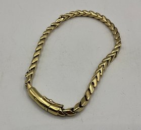 Beautiful Heavy 18 K Gold Bracelet ~ See Description ~  (A)