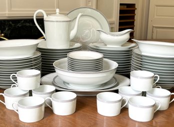 CH Fields Haviland Limoges Porcelain Dinner Service For 12 Plus Serving Pieces