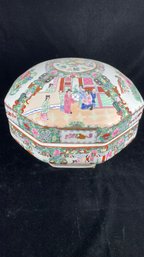 Chinese Famille Rose Porcelain Octagonal Lidded Vessel