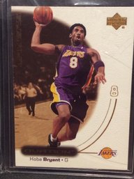 2000 Upper Deck Ovation Kobe Bryant - M