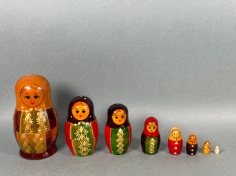 Vintage Hand Painted Russian Nesting Dolls