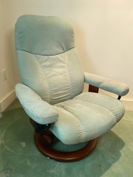 Stressless Scandinavian Design Amazing Recliner $3000 Retail Chair