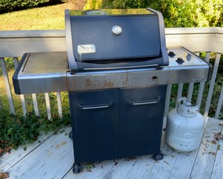 Weber Spirit Gas Grill W/2 Propane Tanks