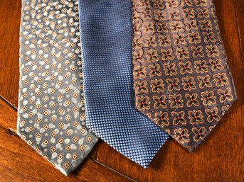 Lot Of Three (3) ERMENEGILDO ZEGNA Silk Ties - Current Retail $200-$250 Each - All Like New Condition !