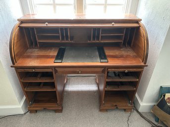 Antique Rolltop Wooden Desk!!!!