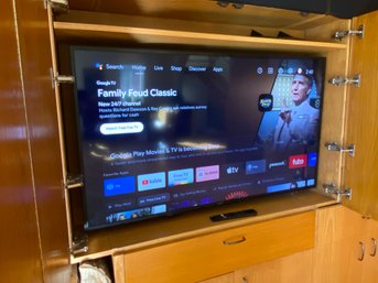 Sony BRAVIA XBR-55X81CH HDMI 4K UHD LED Smart TV Manufatured 2021 With Stands Excellent Condition And Remote