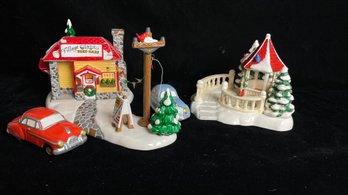 Department 56 Snow Village Gazebo & Used Car Lot With Boxes