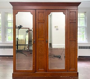 A Magnificent Early 20th Century Oak Wardrobe Cabinet - Built In Style Piece