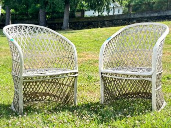 A Pair Of Vintage Spun Fiberglass Arm Chairs By Russell Woodard - No Cushuons