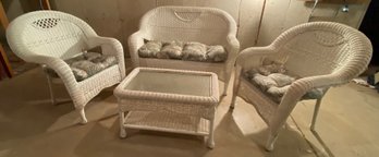 Patio Furniture Set ( 4pc Set  Cushions )