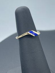 Delicate & Modernistic Blue Lapis Lazuli & 14k Yellow Gold Ring