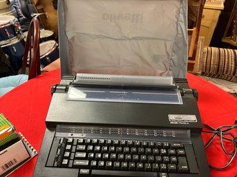 Olivetti Electric Typewriter Praxis 41