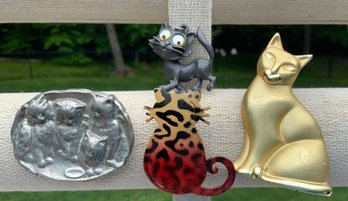 Vintage Cat Lot ~ 3 Pins & 1 Pendant ~