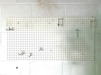 4 - 2' X 4' Pegboards