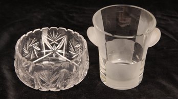 SET OF 2 VINTAGE GLASS PIECES INCLUDING A CRYSTAL CUT BOWL & A VASE FROM NAUTICA