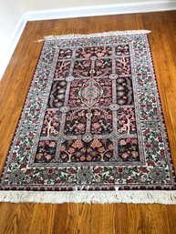 Beautiful Vintage Oriental Rug - HIGHLY DETAILED - Hand Made Wool Rug - Floral Designs And Intricate Patterns