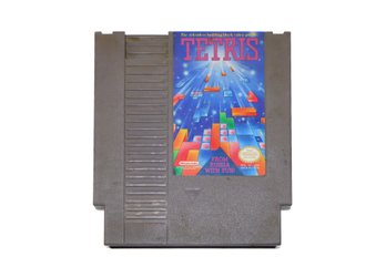 1985 Nintendo Tetris Game