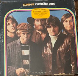 THE BEACH BOYS - CLOSE UP - VINYL - DOUBLE LP - 2 RECORD SET - 20 SONGS
