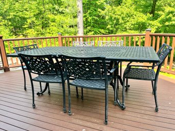 Finely Crafted Patinated Aluminum Outdoor Patio Set For 6