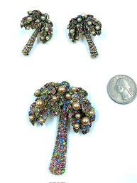 Amazing Rhinestone Encrusted Palm Tree Brooch & Earring Set