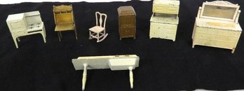 A Lot Of 1930's/40's Era Tootsietoy Doll House Furniture