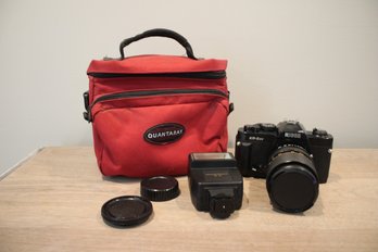 Ricoh KR-5sv Film SLR Camera With 35-70mm Zoom Lens And Quantarray Q-15 Flash And Camera Carrying Case