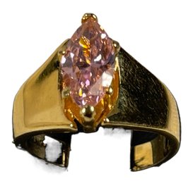 Vintage 1980s Gold Plated Ladies Ring W Marquis Pink Stone