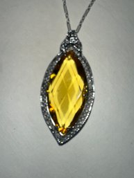 Beautiful Pendant Necklace Citrine Colored Stone