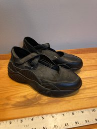 Jeffrey Campbell Black Sandals Womens Size 6