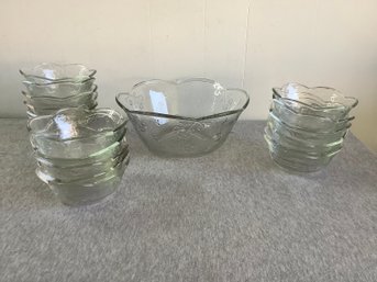 Floral Glass Salad Serving Bowl Set