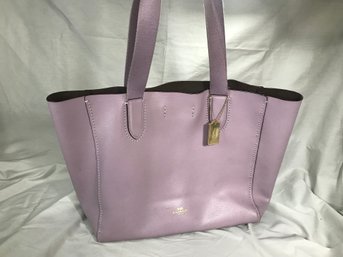 Beautiful Like New COACH - NEW YORK / Tote - In Liliac / Lavender Leather Coach Tote Bag With Gold COACH Tag