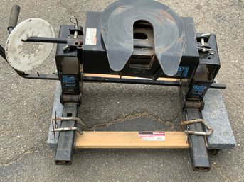 Reese Fifth Wheel Hitch