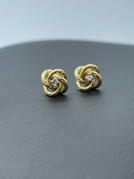 14k Yellow Gold Knot Shaped Earrings W/ Diamond Center