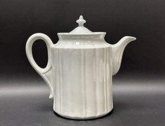 A Vintage Porcelain Tea/Coffee Pot, Circa 1937-1945