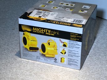 Brand New MIGHTY MINI Air Mover / Floor Drier - By SHOP VAC - New In Box - Never Opened Or Used - WOW !