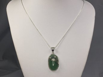 Very Pretty Jade Green Quartz Pendant On Sterling Silver / 925 Chain -20' Very Pretty Piece - Brand New !