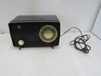 RCA VICTOR RADIO 6-X-7 VINTAGE RETRO TUBE ATOMIC ERA 50'S MID CENTURY  DECO