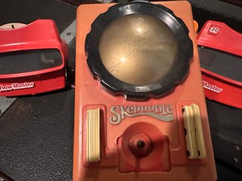 2 Vintage Viewmasters And Skedoodle