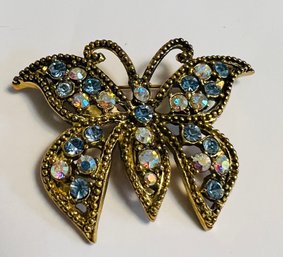 VINTAGE GOLD TONE RHINESTONE BUTTERFLY BROOCH