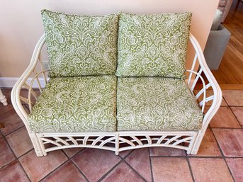 White Rattan Sette With Cushions