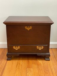 Traditional Vintage Mahogany Trunk Or Lift Lid Chairside Chest
