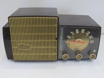 General Electric Radio Model 431  AM Radio For Parts / Repair / Display