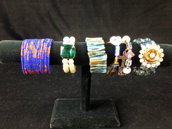 Beaded Bracelet Lot