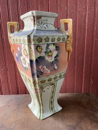 Vintage Porcelain Japanese Vase.