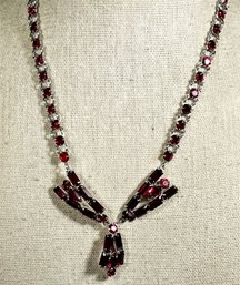 Vintage Red Rhinestone Necklace Having 'Bow' Form